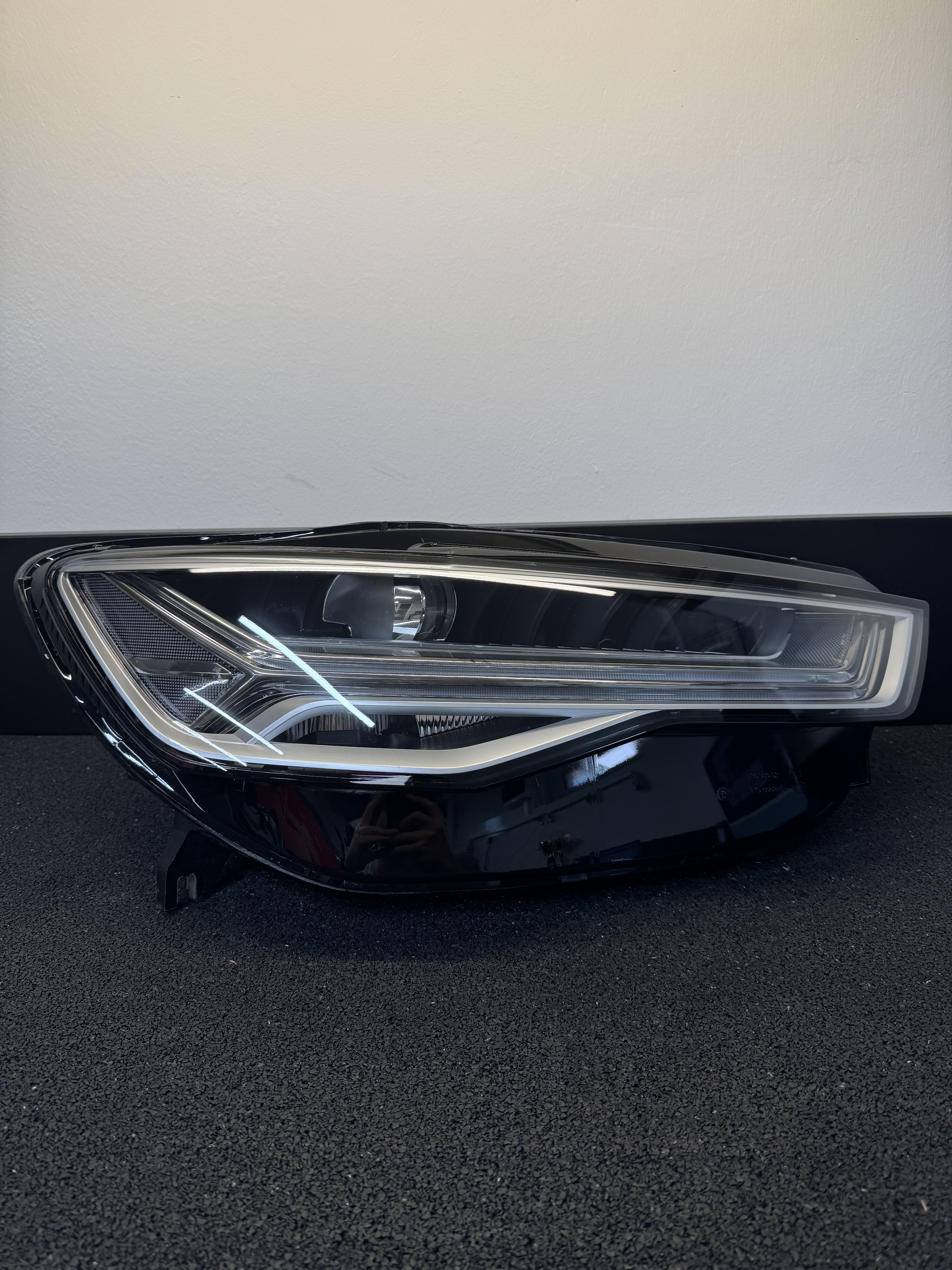 Audi A6 C7 LED fényszóró - javítás után